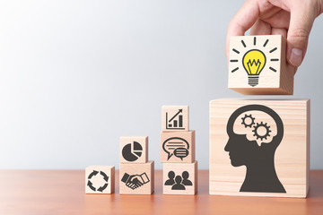 鉴宝专家马未都