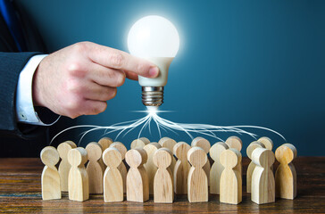 蚂蚁幼儿园大班韵律活动教案